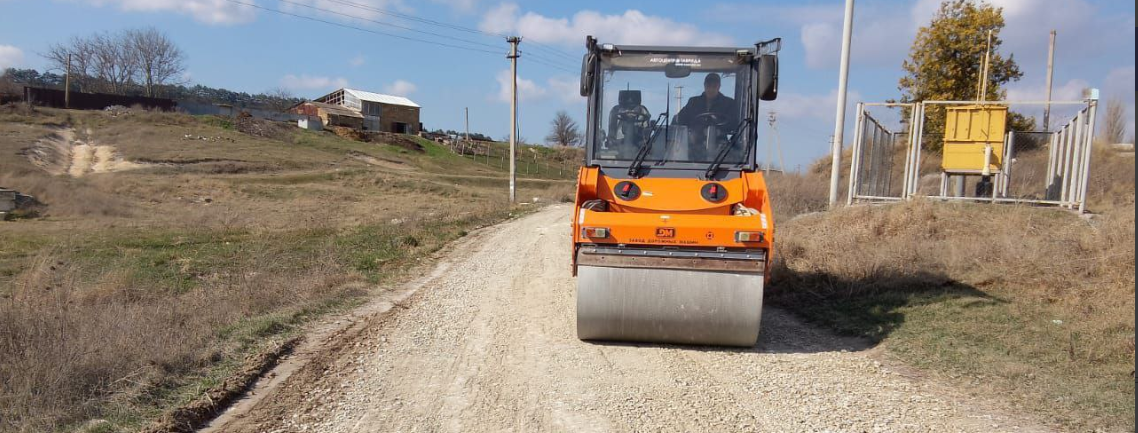 В Крыму стартовали работы по грейдированию дорог