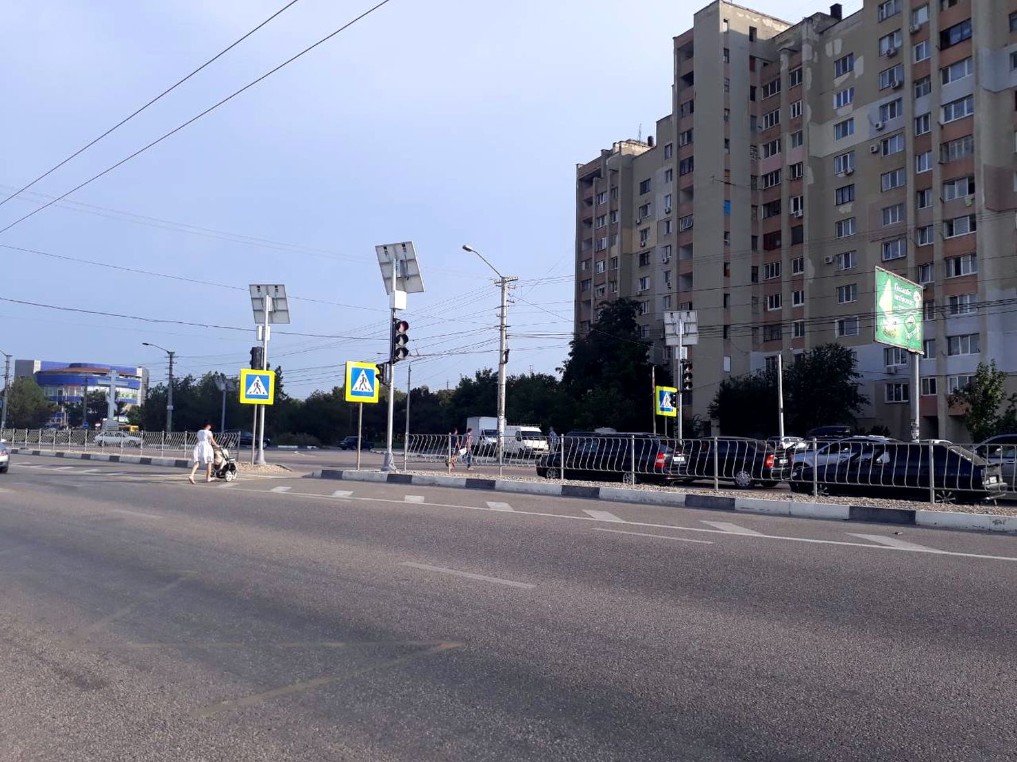 Крымавтодор установил светофор в поселке Грэсовский