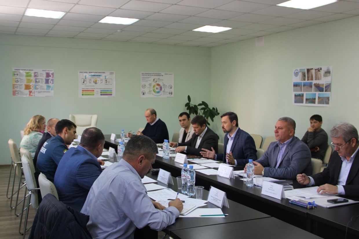 Крымавтодор провел совещание по взаимодействию с профильными службами в рамках подготовки к зимнему периоду