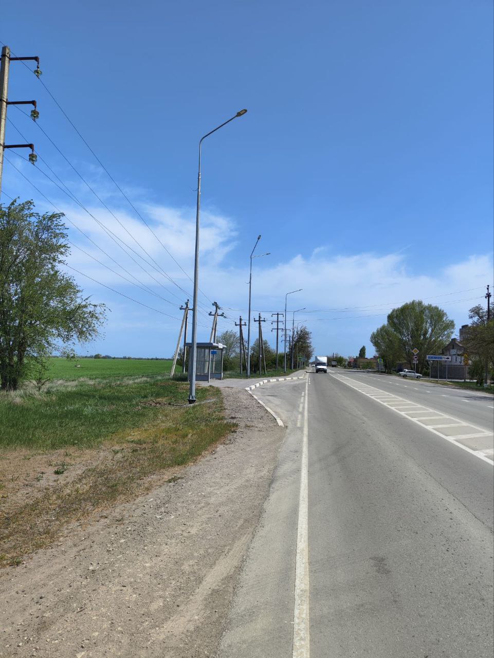 Наши дорожники выполнили работы по устройству наружного освещения пешеходных переходов и остановочных комплексов